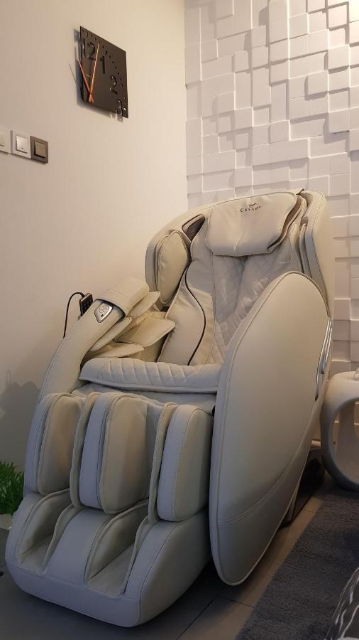 Apartment Plaza ----Wallbox 11Kw 16A ----- Private Spa- Jacuzzi, Infrared Sauna, Luxury Massage Chair, Parking, Entry With Pin 0 - 24H, Free Cancellation 24 Hours Before Check In 슬라본스키브로드 외부 사진